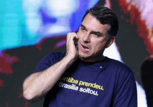 Flavio Bolsonaro sugeriu aos EUA criação de ‘equipe de transição’ inexistente na legislação brasileira
