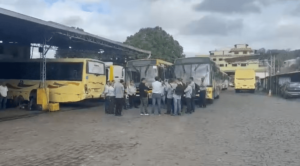 Empresa de transporte urbano paralisa serviço em Itaperuna por falta de recursos