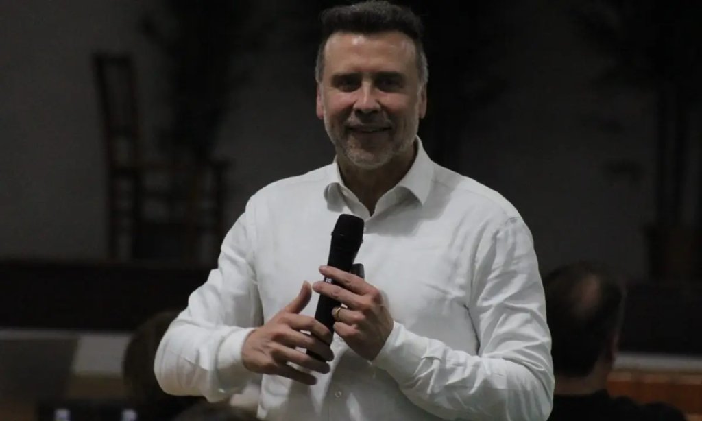 Ex-prefeito que falou em ‘guilhotina’ para Moraes fecha acordo para encerrar ação