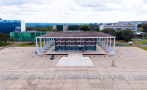STF suspende regra sobre sucessão na presidência da Assembleia Legislativa do Amazonas