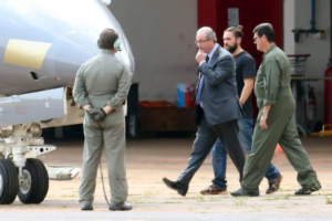 Bloqueio de R$ 6 milhões: Eduardo Cunha já foi preso, cassado e pretende disputar eleição este ano