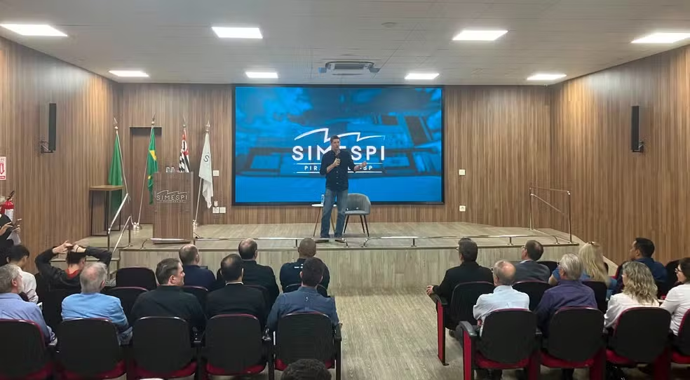 Ricardo Salles diz que Brasil devia ter 'cedido' para evitar tarifaço dos EUA: 'Foi para o tudo ou nada'