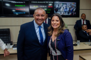 Rito de impeachment avança em Japeri: Fernanda Ontiveros e Carlos Januário são intimados por edital