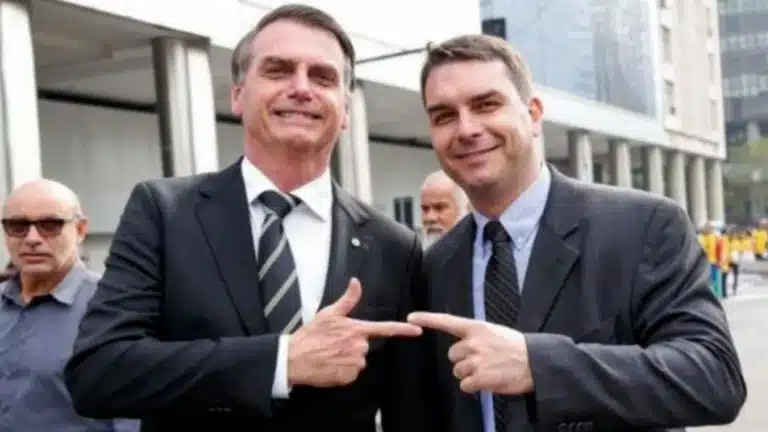 Vídeo criado por IA: advogado de Bolsonaro culpa campanha de Flávio, que pode ter candidatura cassada