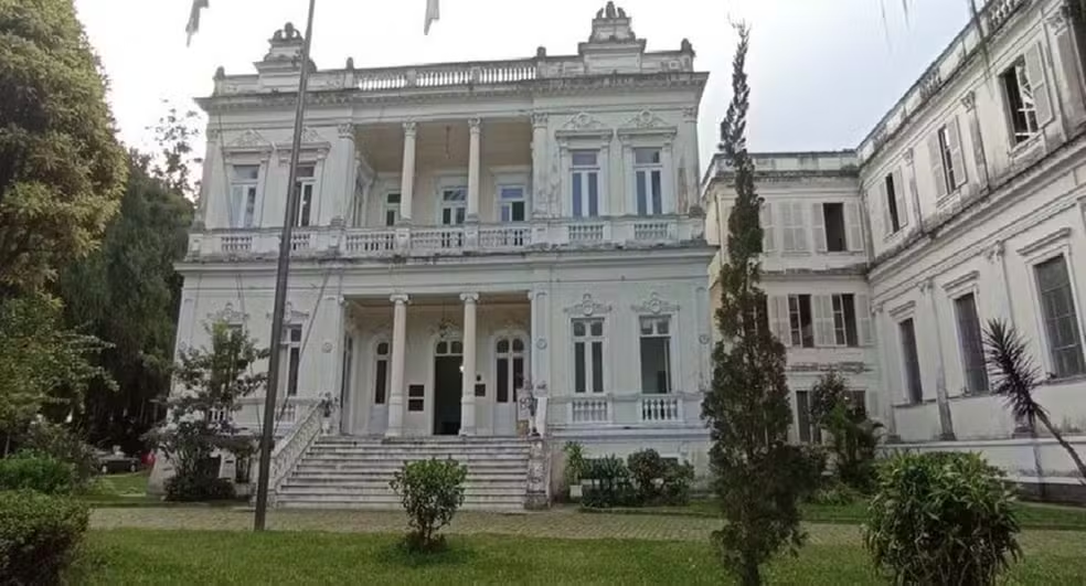 Prefeitura de Petrópolis decreta nova calamidade financeira e anuncia corte de gastos