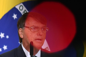 Família Bolsonaro acumula indícios de envolvimento com milicianos; relembre os casos