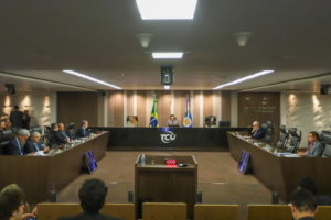 TCU autoriza penduricalho para o Congresso e desafia decisão do STF