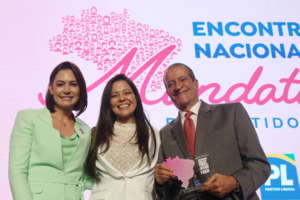 Mulher arruma enguiço com 20, diz Valdemar sobre extinção de cargo que foi de Michelle no PL