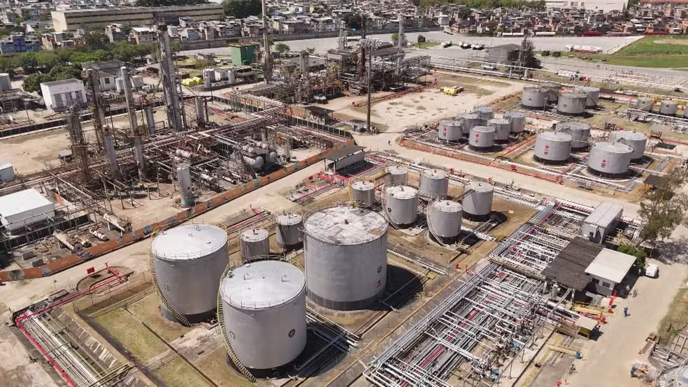 'Atropela o Ibama’: PF aponta atuação de cúpula ambiental do RJ para favorecer Refit