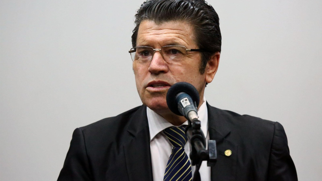 Autor do projeto que 'rebaixava' Nossa Senhora Aparecida foi assessor de Jair Bolsonaro na Presidência