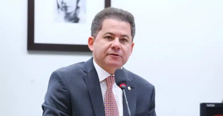 PF faz operação contra Cezinha de Madureira (PL-SP), amigo de André Mendonça, que organizou reunião do ministro com Vorcaro